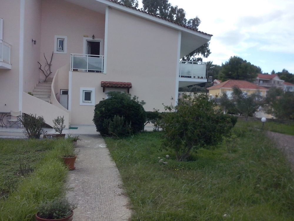 Aloni Studios & Apartments Ласи Екстериор снимка
