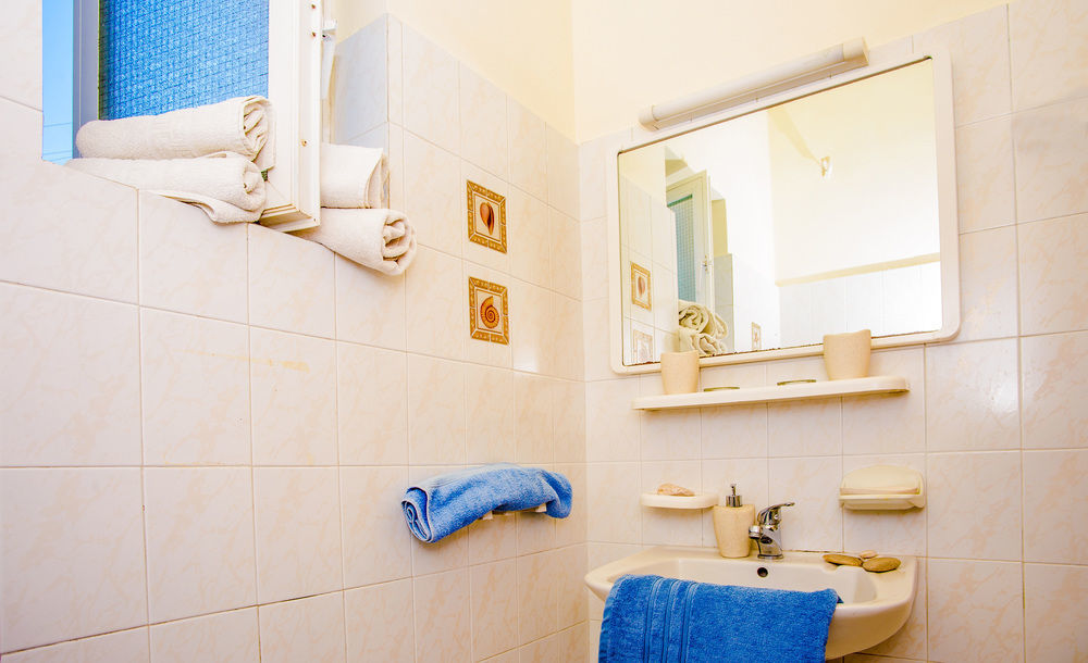 Aloni Studios & Apartments Ласи Екстериор снимка